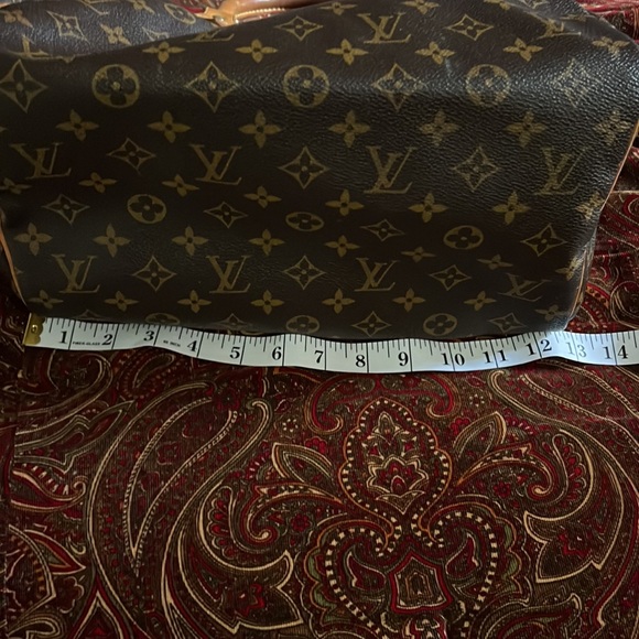 Louis Vuitton bag - Picture 12 of 16